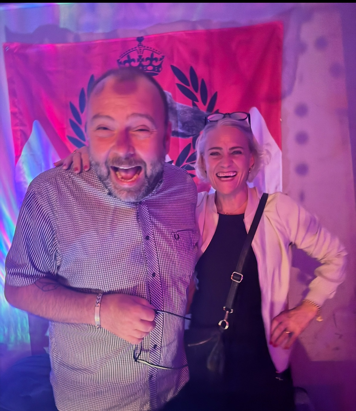 Foto aus dem Posh Teckel: Karrera Klub